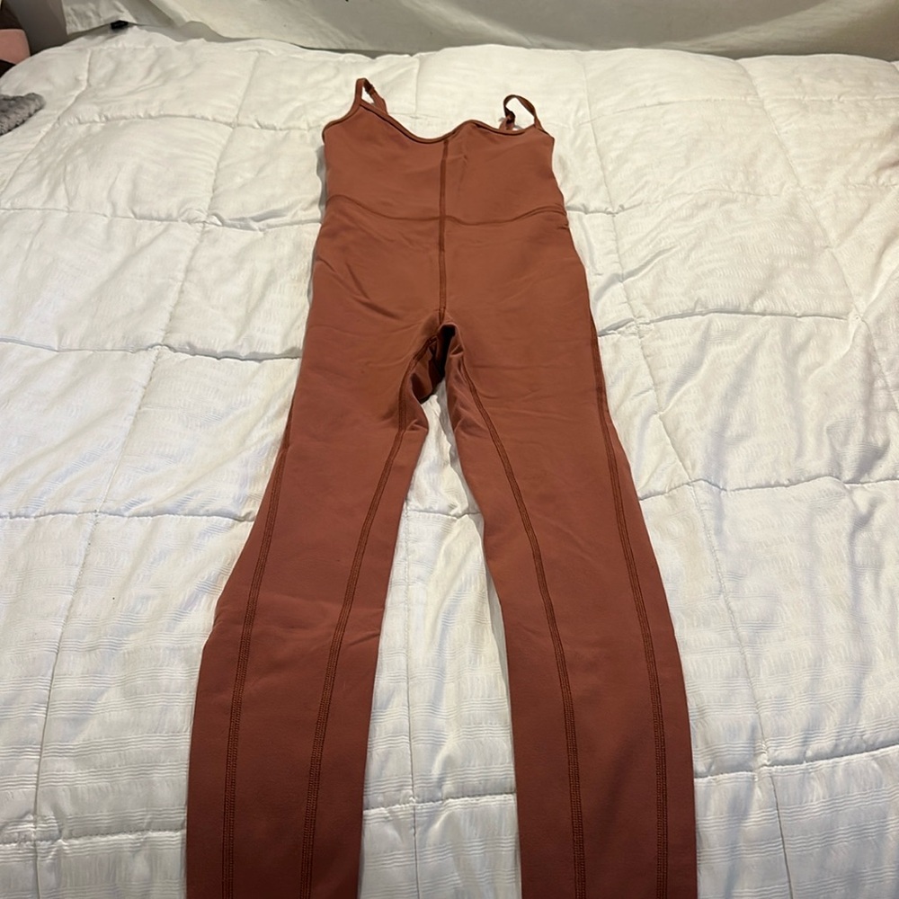 Aritzia Burgundy Onsie, Size: XS